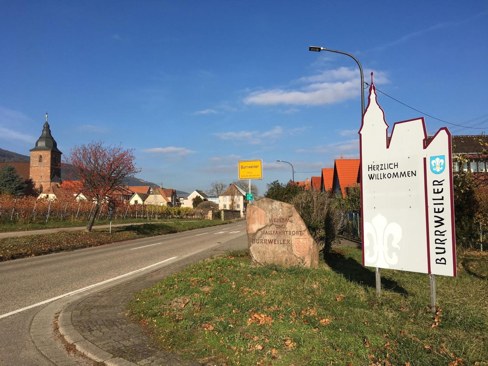 Ferienwohnung Suedpfalzblick Burrweiler Luaran gambar